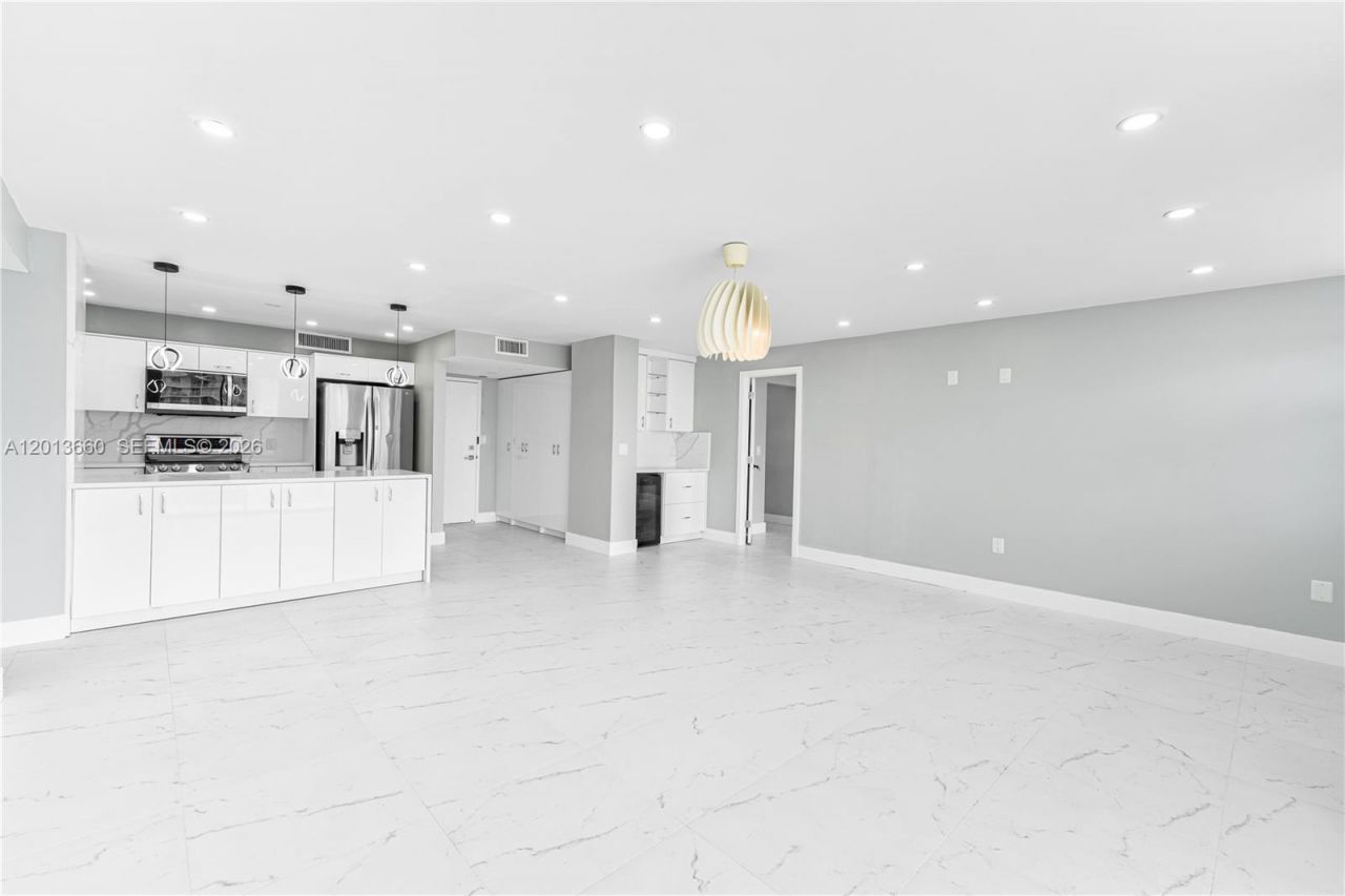 2851 NE 183rd St, Unit 1504E, Aventura, FL 33160 Photo