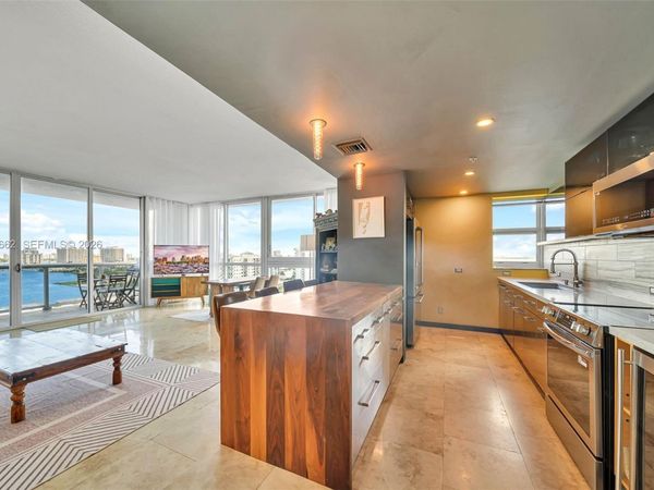 7929 West Dr , Unit 1501, North Bay Village, FL 33141