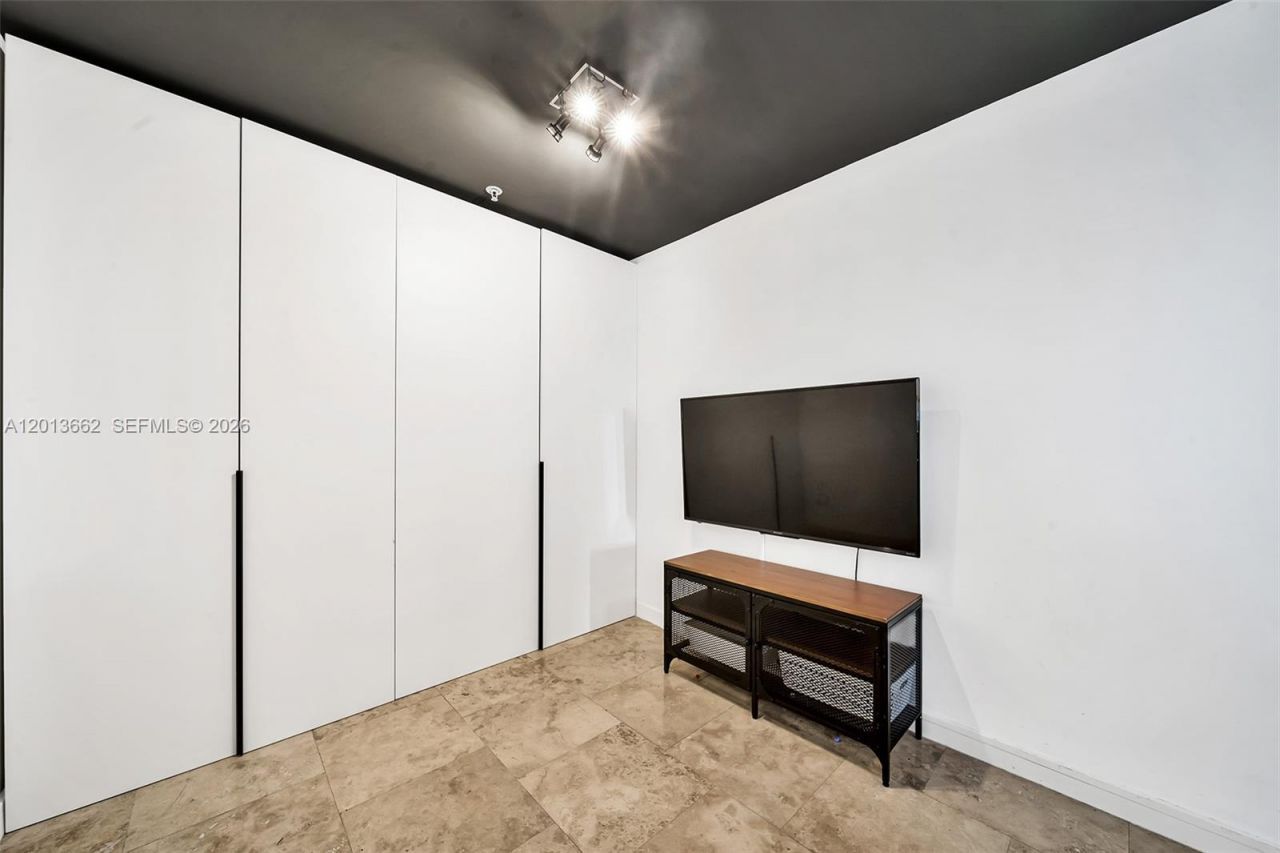 7929 West Dr, Unit 1501, North Bay Village, FL 33141 Photo