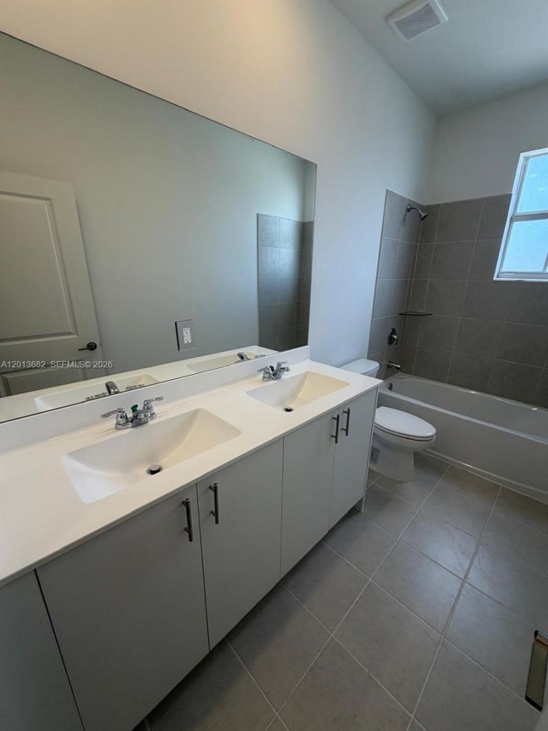 2740 SE 24th Ct, Unit 2740, Homestead, FL 33035 Photo