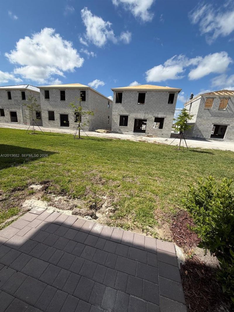 2740 SE 24th Ct, Unit 2740, Homestead, FL 33035 Photo