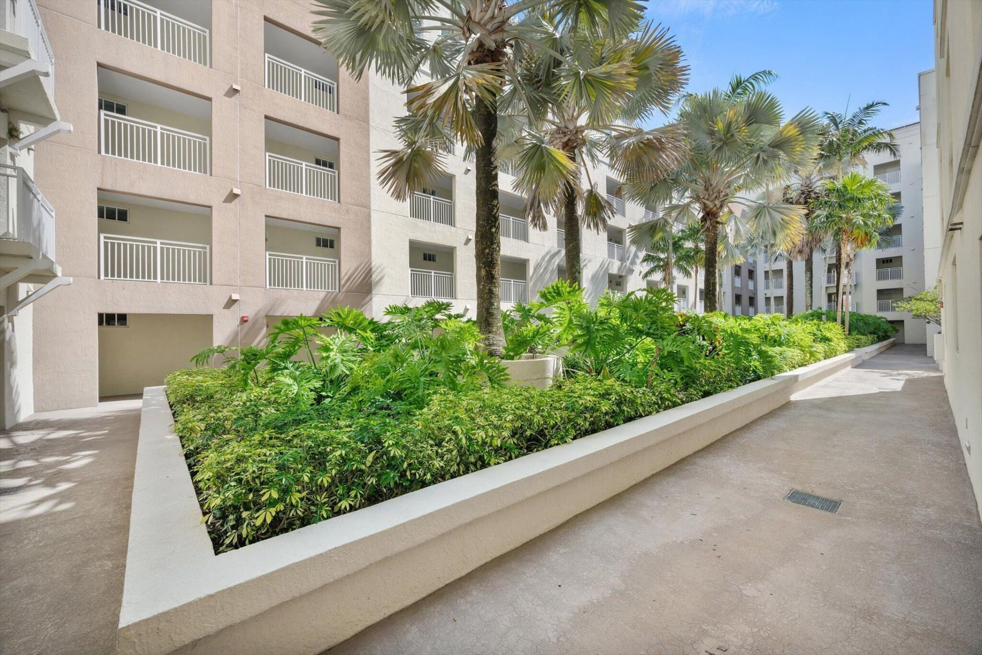 7270 SW 88th Street, Unit B203, Miami, FL 33156 Photo