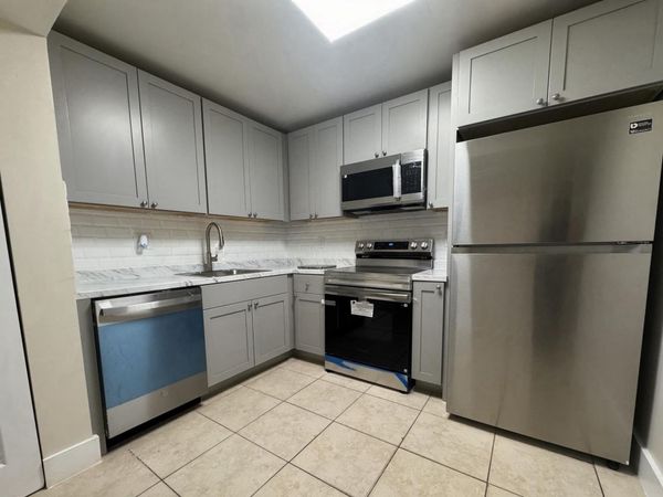 711 N Pine Island Road N, Unit 103, Plantation, FL 33324