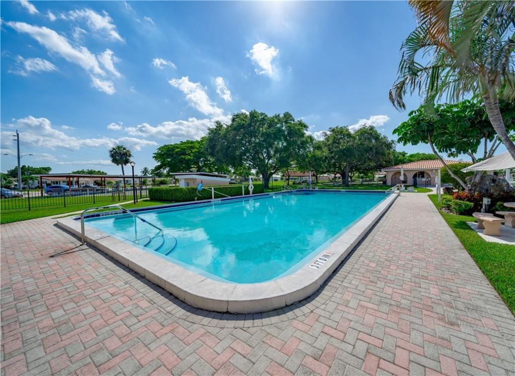 4401 NW 47th Street, Tamarac, FL 33319 Photo