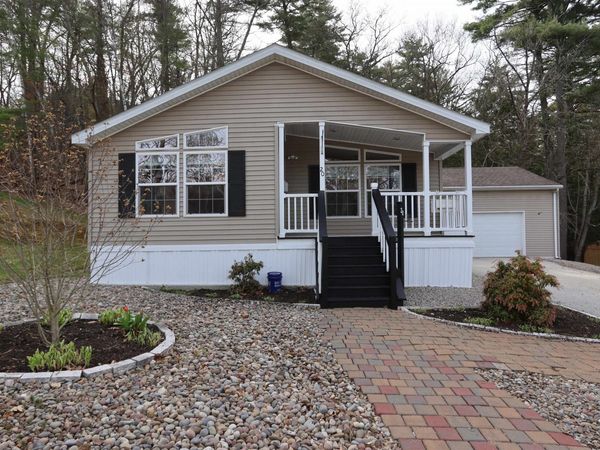 20 Kirkwood Road, Hooksett, NH 03106