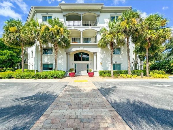 1100 Pine Ridge RD , Unit B405, NAPLES, FL 34108