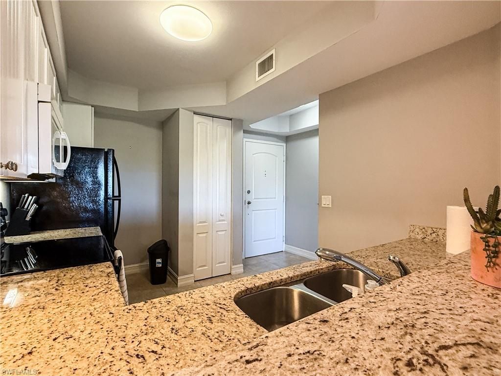 1100 Pine Ridge Rd , Unit B405, Naples, FL 34108 Photo