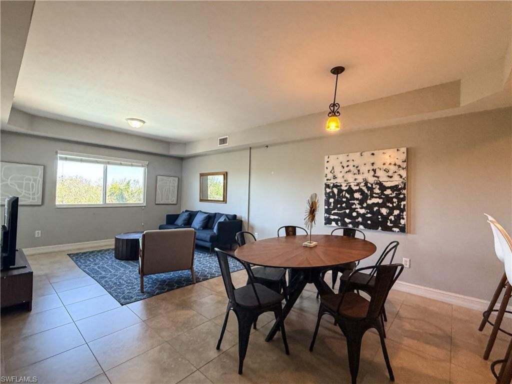 1100 Pine Ridge Rd , Unit B405, Naples, FL 34108 Photo