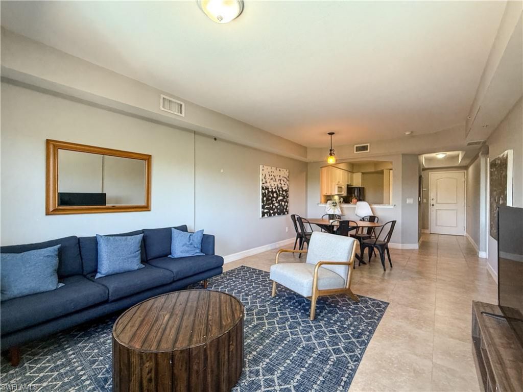 1100 Pine Ridge Rd , Unit B405, Naples, FL 34108 Photo