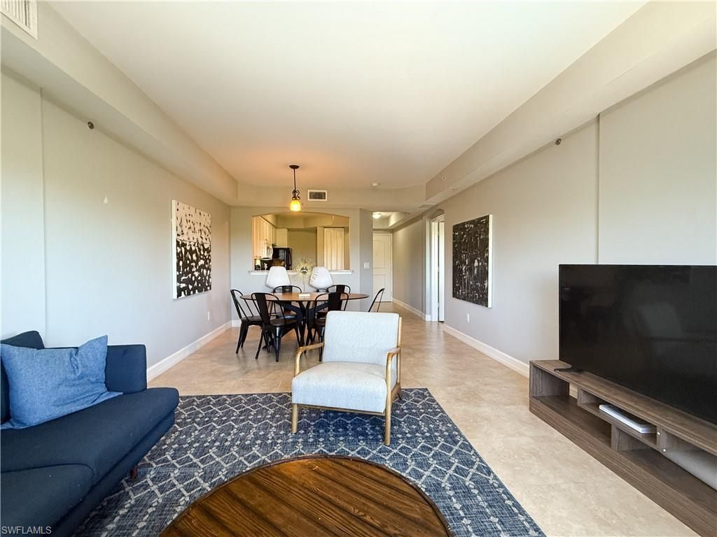 1100 Pine Ridge Rd , Unit B405, Naples, FL 34108 Photo