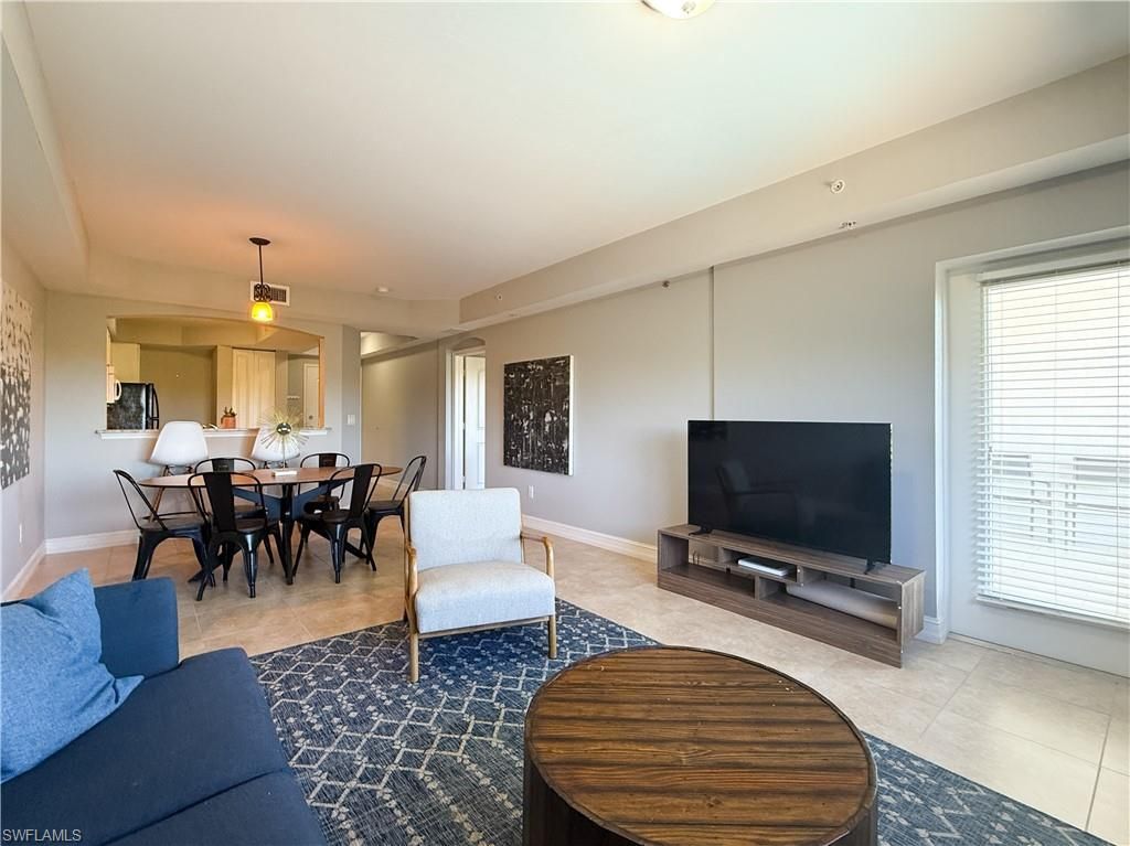1100 Pine Ridge Rd , Unit B405, Naples, FL 34108 Photo