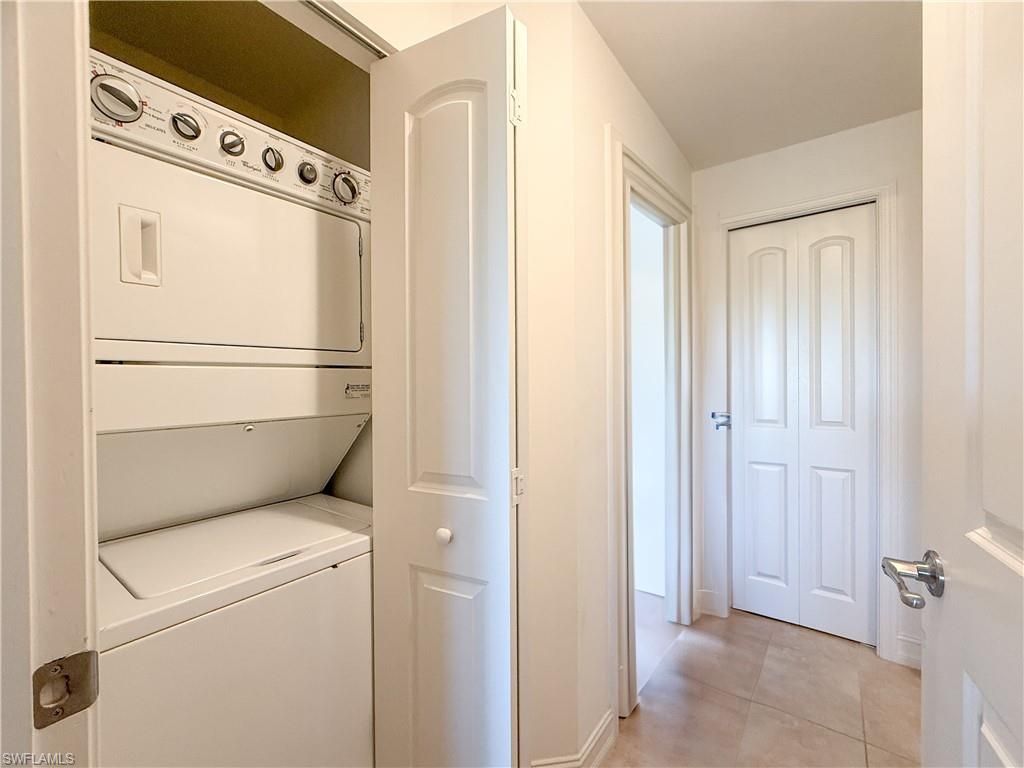 1100 Pine Ridge Rd , Unit B405, Naples, FL 34108 Photo