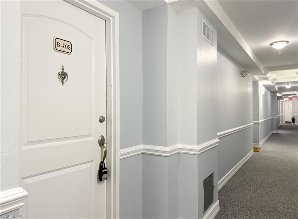 1100 Pine Ridge Rd , Unit B405, Naples, FL 34108 Photo