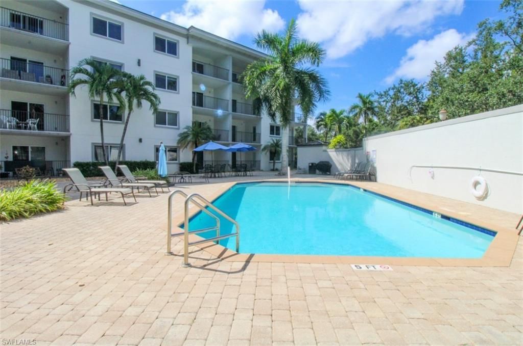 1100 Pine Ridge Rd , Unit B405, Naples, FL 34108 Photo