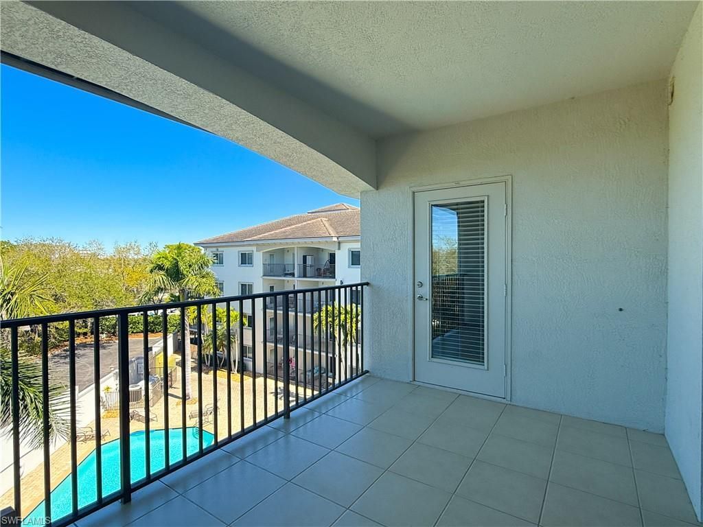 1100 Pine Ridge Rd , Unit B405, Naples, FL 34108 Photo