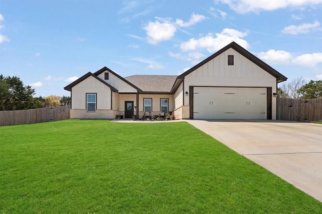 2612 Dove Trail, Granbury, TX 76048 Main Photo