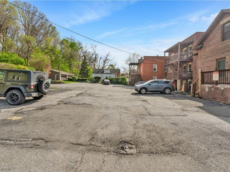 2197 Murray Hill Road, Cleveland, OH 44106 Photo 21