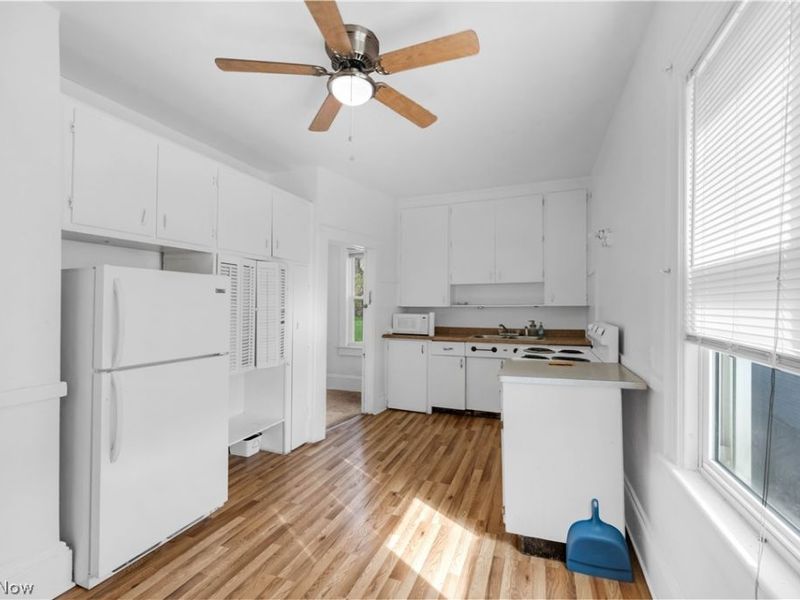 2197 Murray Hill Road, Cleveland, OH 44106 Photo 41