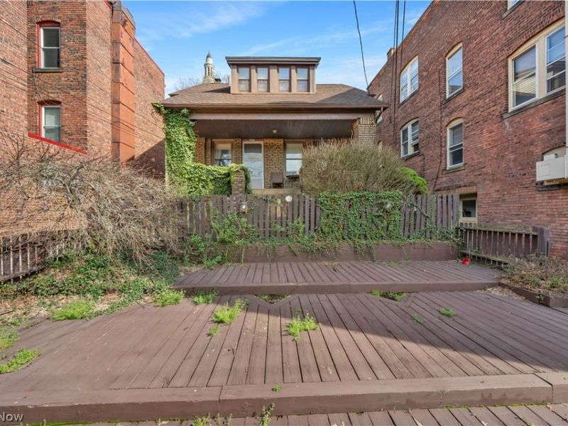 2197 Murray Hill Road, Cleveland, OH 44106 Photo 8