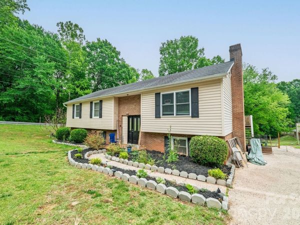 501 Old Farm Road, Statesville, NC 28625