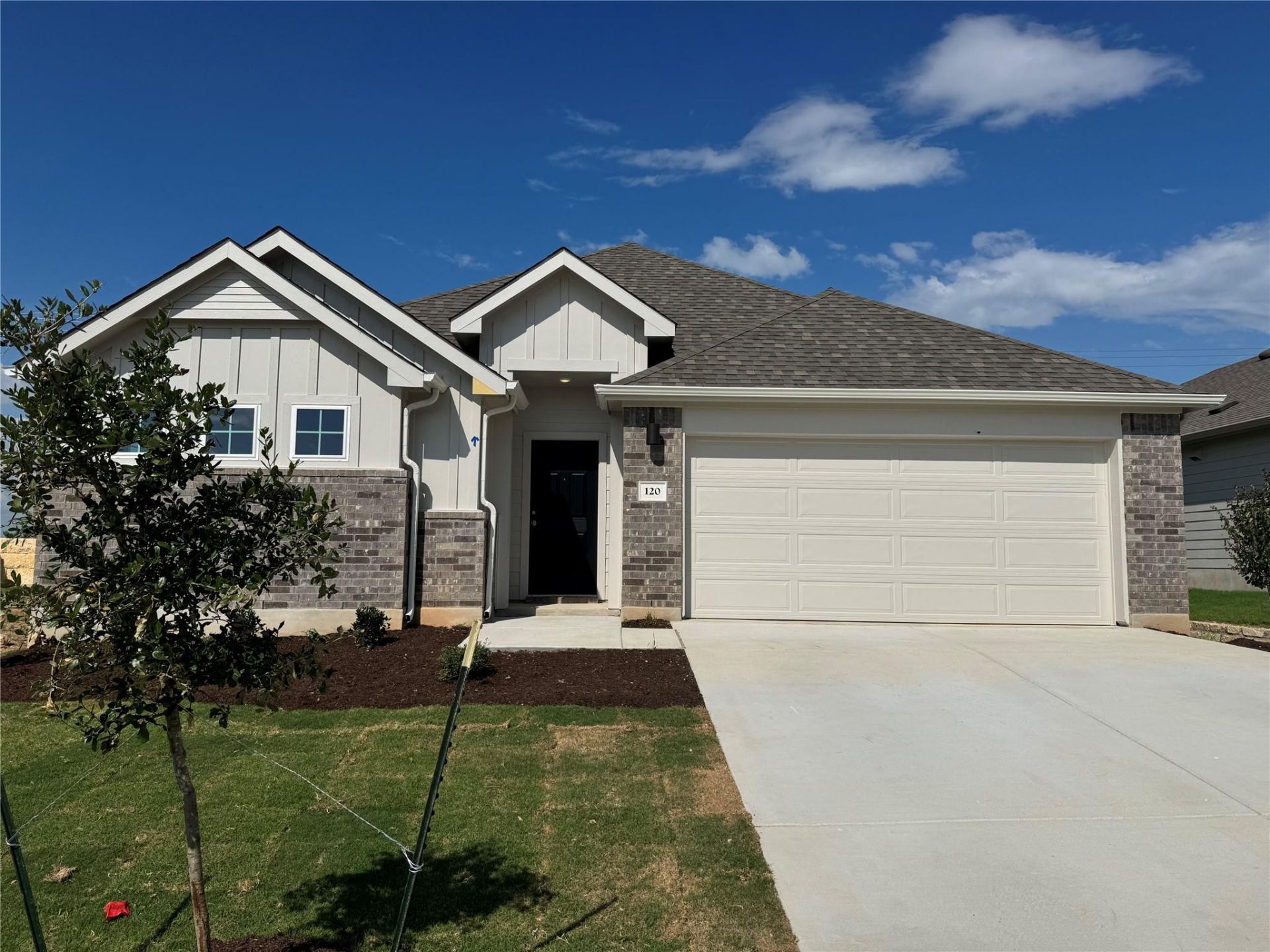 120 Quail Convey Dr, Jarrell, TX 76537 Main Photo