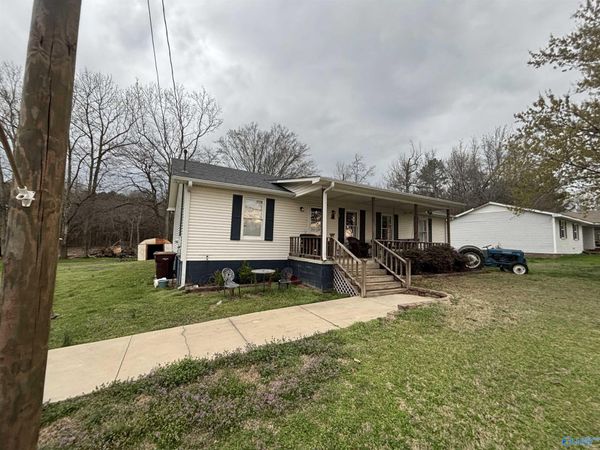 13805 Carter Road, Athens, AL 35611