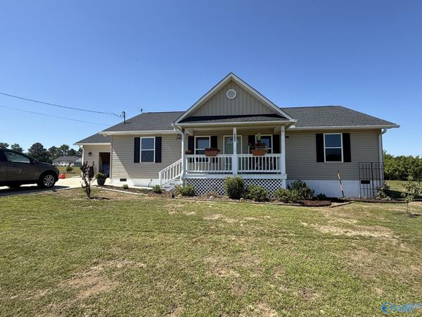 1109 County Road 411, Fyffe, AL 35971
