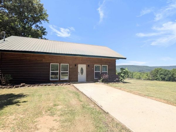 142 Tolbert Drive, Steele, AL 35987