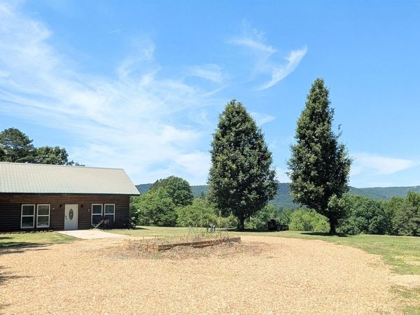 142 Tolbert Drive, Steele, AL 35987