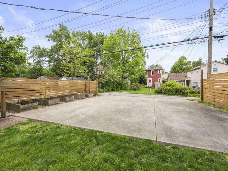 81 W Lakeview Avenue W, Columbus, OH 43202 Photo 41
