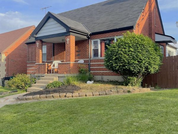 1772 Tuxworth Avenue, Cincinnati, OH 45238