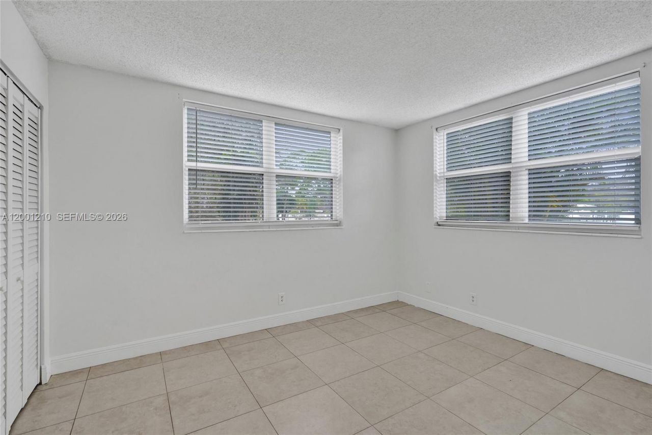 3051 NW 46th Ave, Unit 101, Lauderdale Lakes, FL 33313 Photo