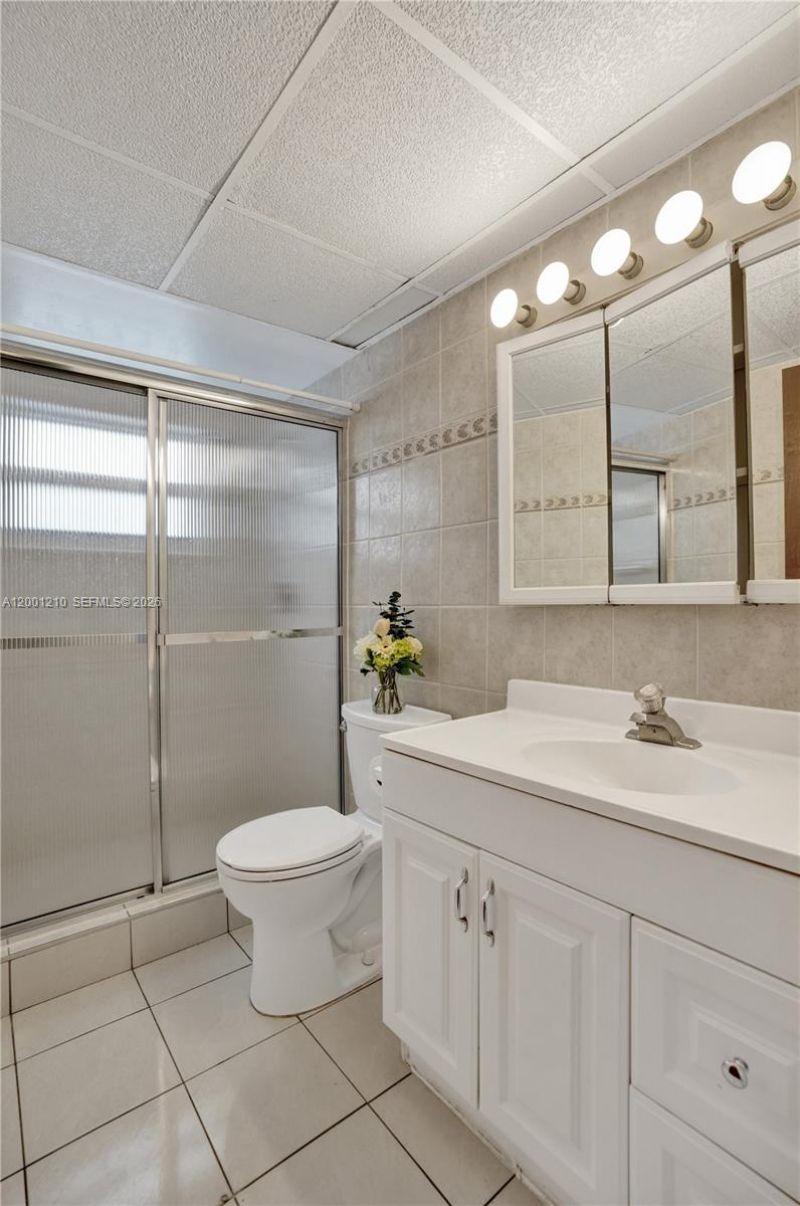 3051 NW 46th Ave, Unit 101, Lauderdale Lakes, FL 33313 Photo