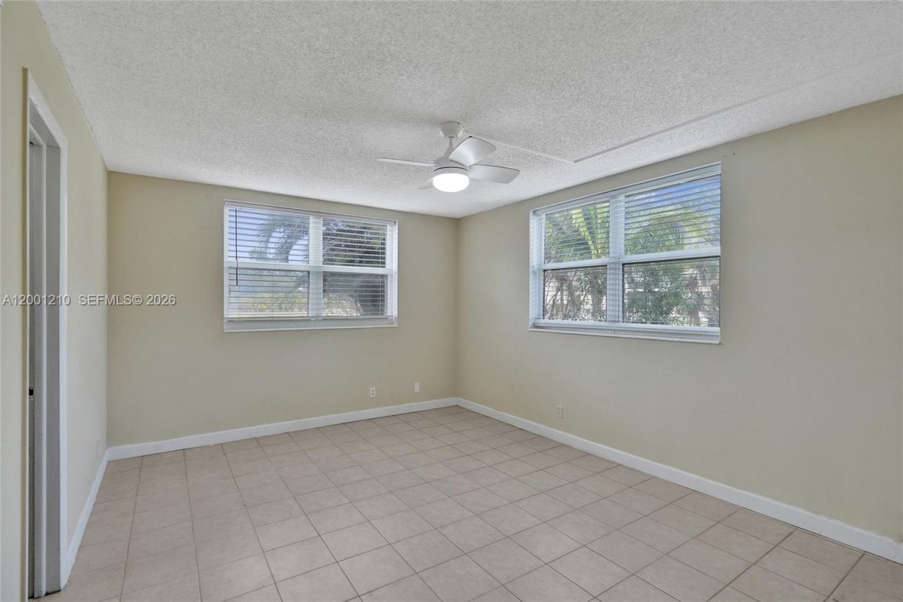 3051 NW 46th Ave, Unit 101, Lauderdale Lakes, FL 33313 Photo