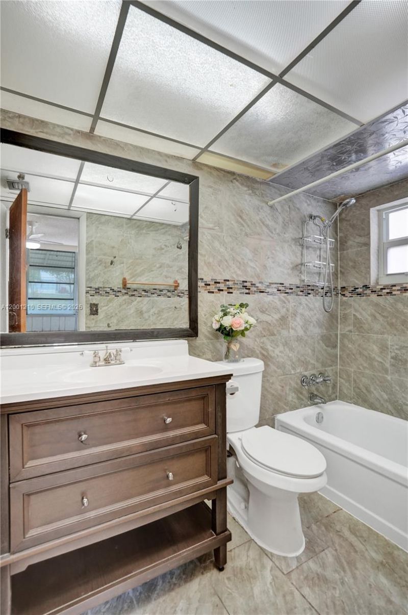 3051 NW 46th Ave, Unit 101, Lauderdale Lakes, FL 33313 Photo