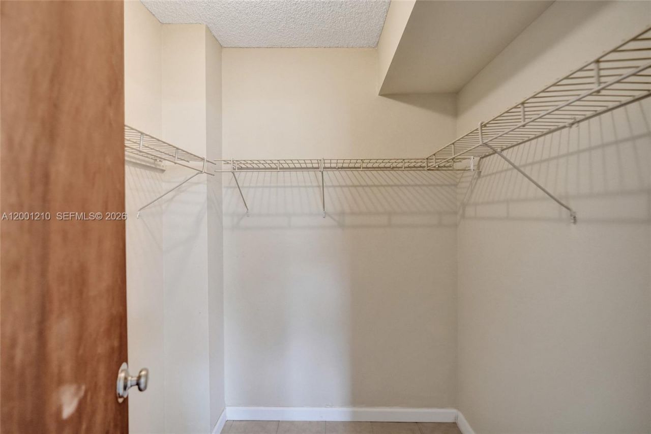 3051 NW 46th Ave, Unit 101, Lauderdale Lakes, FL 33313 Photo