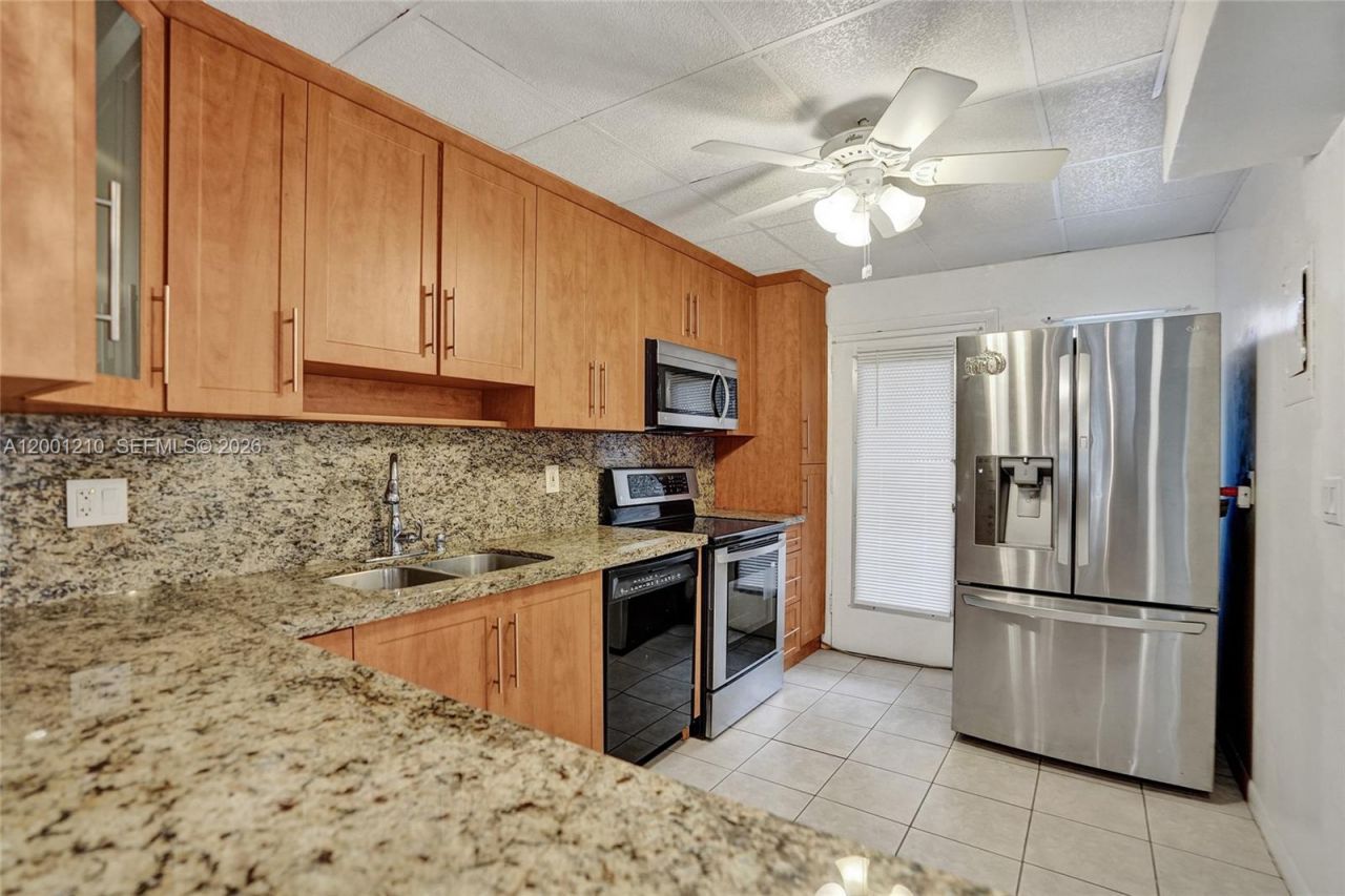 3051 NW 46th Ave, Unit 101, Lauderdale Lakes, FL 33313 Photo