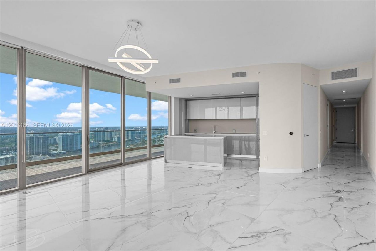18975 Collins Ave, Unit 3605, Sunny Isles Beach, FL 33160 Photo