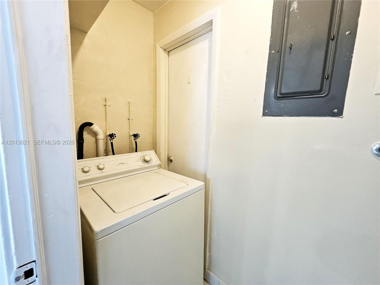 1040 NW 73rd Ter , Margate, FL 33063 Photo