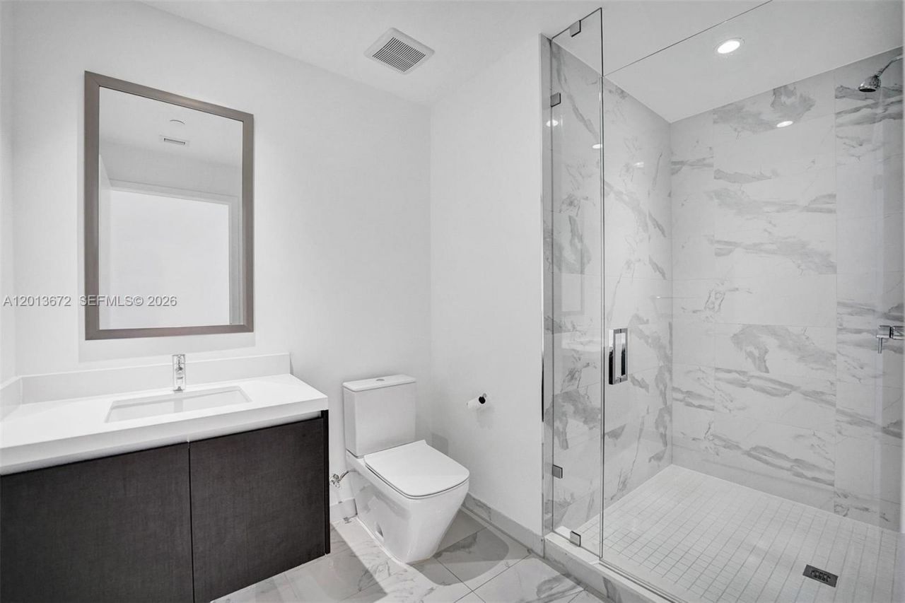 851 NE 1st Ave , Unit 4001, Miami, FL 33132 Photo