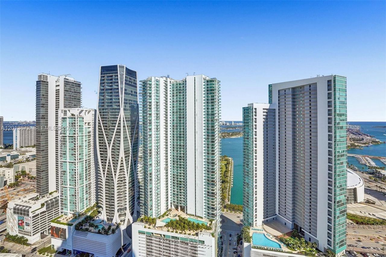 851 NE 1st Ave , Unit 4001, Miami, FL 33132 Photo