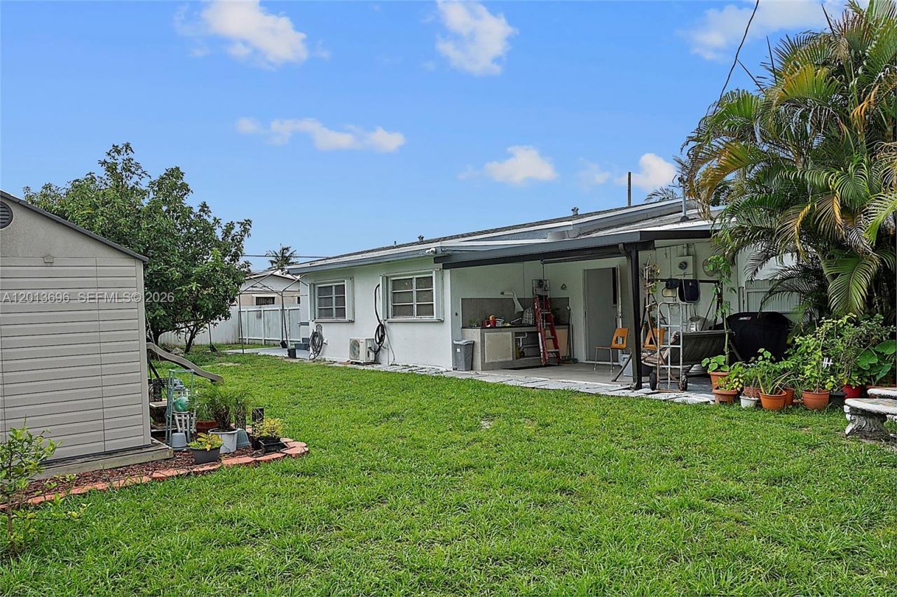 17155 NW 37th Ct, Miami Gardens, FL 33055 Photo