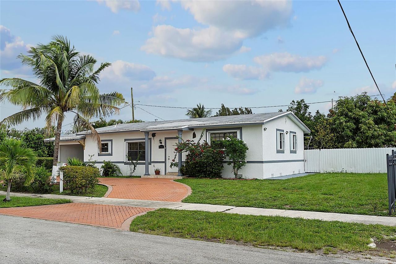 17155 NW 37th Ct, Miami Gardens, FL 33055 Photo