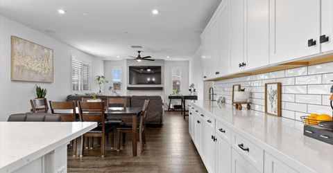 10469 Fendi Way, Elk Grove, CA 95757 Photo