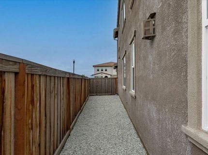 10469 Fendi Way, Elk Grove, CA 95757 Photo