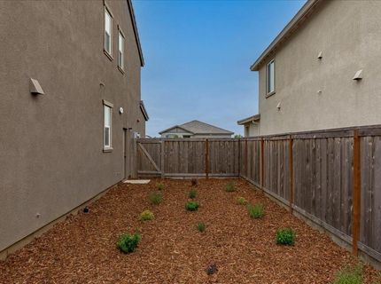 10469 Fendi Way, Elk Grove, CA 95757 Photo