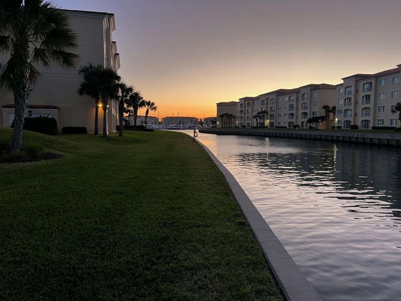 20 Harbour Isle Drive W, Unit 106, Fort Pierce, FL 34949 Photo