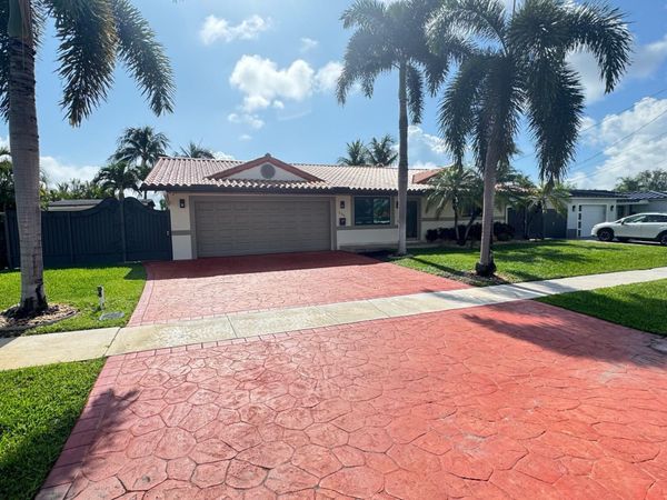 736 NW 12th Avenue, Dania Beach, FL 33004