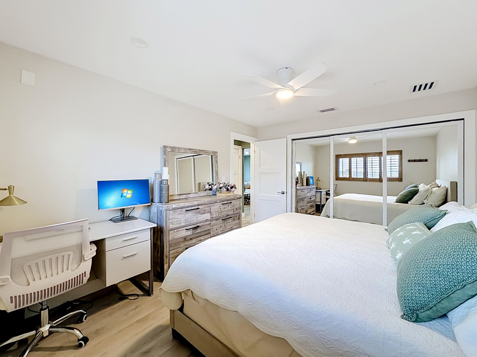 736 NW 12th Avenue, Dania Beach, FL 33004 Photo