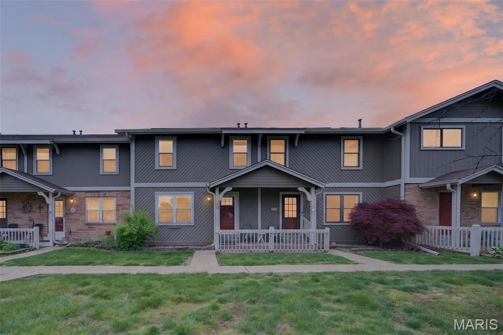 12 Catamaran Drive , Lake Saint Louis, MO 63367 Main Photo